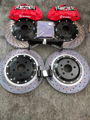 BMW G30 / Brembo 18Z için 6pot Araba Fren Kaliper Kitleri Jant Boyutu R18