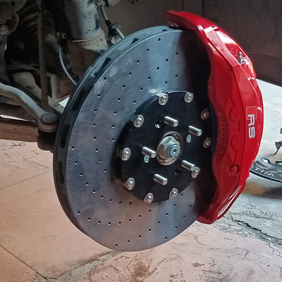Araba Modifikasyonu 10 Pistonlu Fren Kaliperleri Honda UR-V için Karbon Seramik Diskler