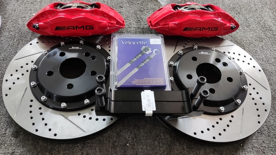 4 Pistonlu Araba Fren Kaliper Kitleri Jant Boyutu R17 Benz GLA W117 / Brembo F50 İçin Fit