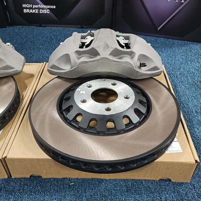 Sokak Sporları Yarış Fren Kliperi 6 Piston Karbon-Seramik Yastıklar Audi Q3 için